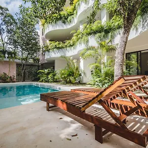 Selva Dept A3 , Tulum Mexique